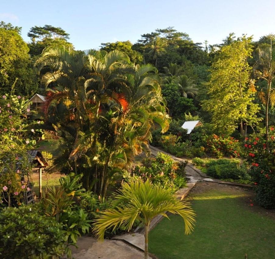 Huahine Manta Lodge Avec 4X4 Optionnel Haapu Kültér fotó